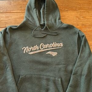 North Carolina Hoodie - Men’s XL, Color Green, thick!